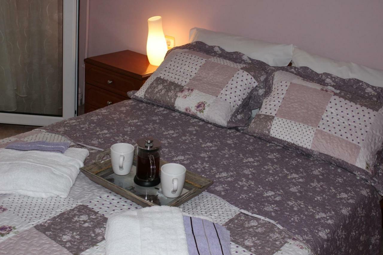 Souzana Rooms 1 Nea Plagia Buitenkant foto